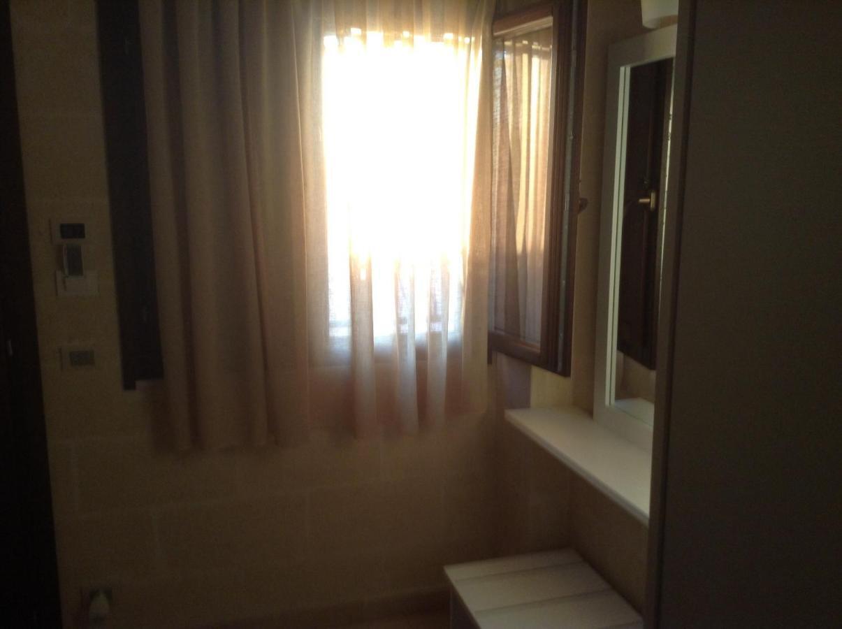 לפוראנו B&B Mar&Luna חדר תמונה